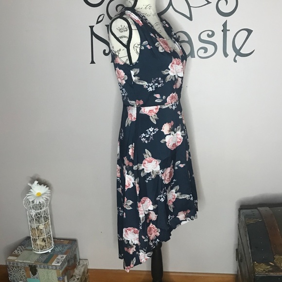 Chiffon Navy Floral hi-low dress - Picture 3 of 7
